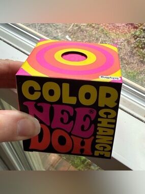 NeeDoh Color Changing NeeDoh Stress Ball - Pink TikTok fav!